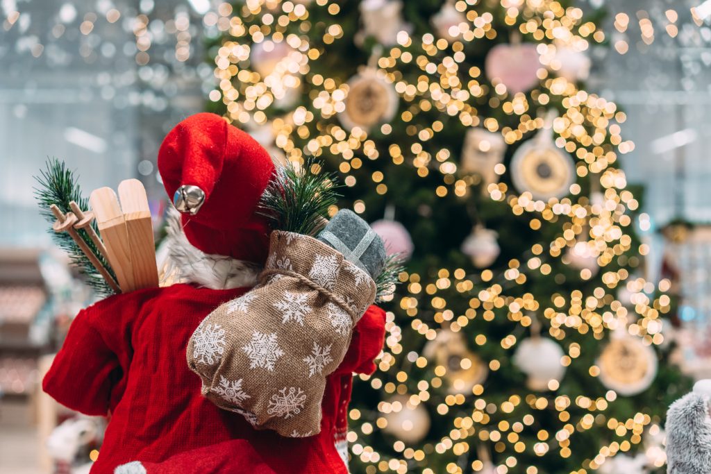 The Ultimate Guide to a Stress-Free and Relaxing Christmas at Home